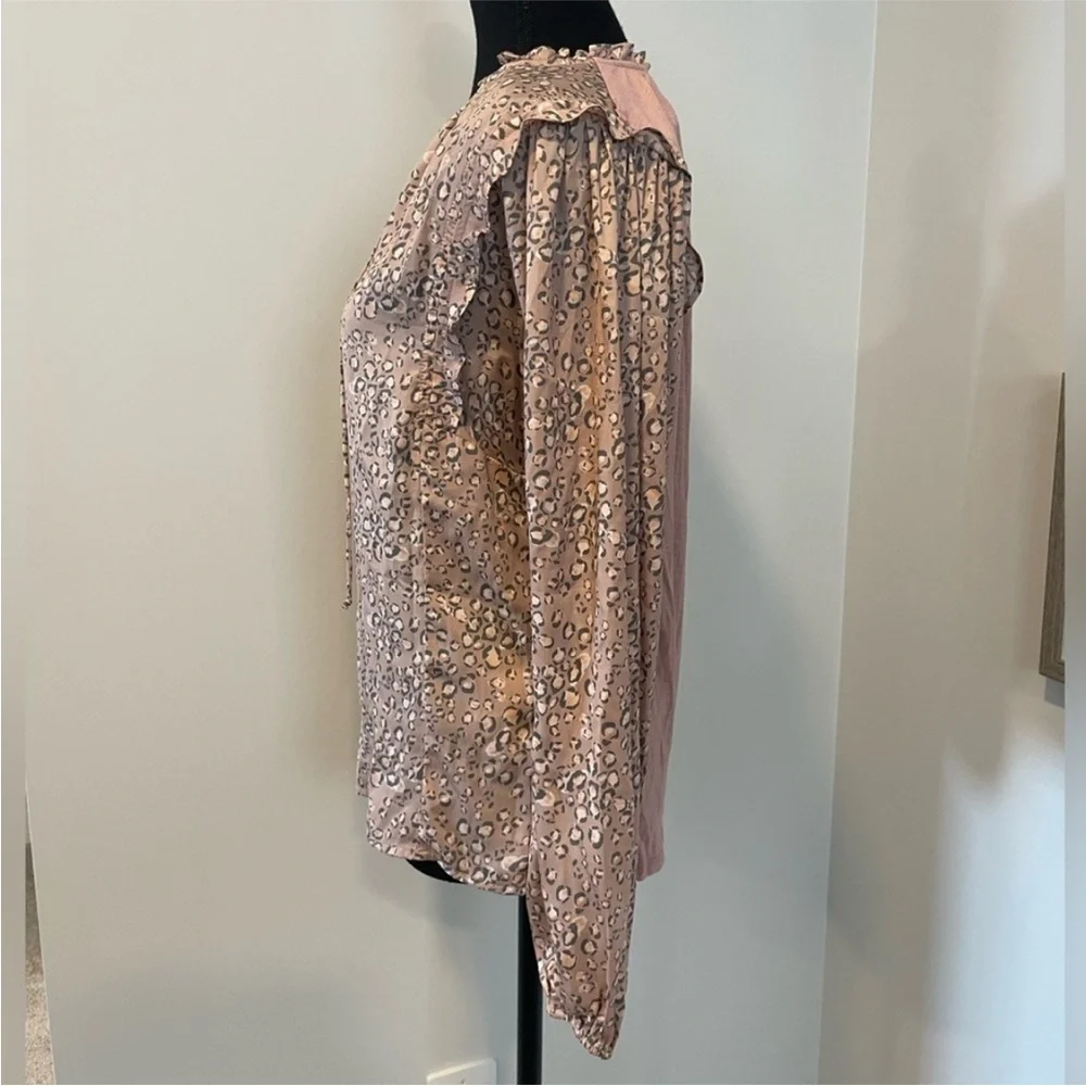 Anthropologie Dolan Pink & Grey Leopard Print Ruffle Blouse Oversized EUC - Picture 3 of 12